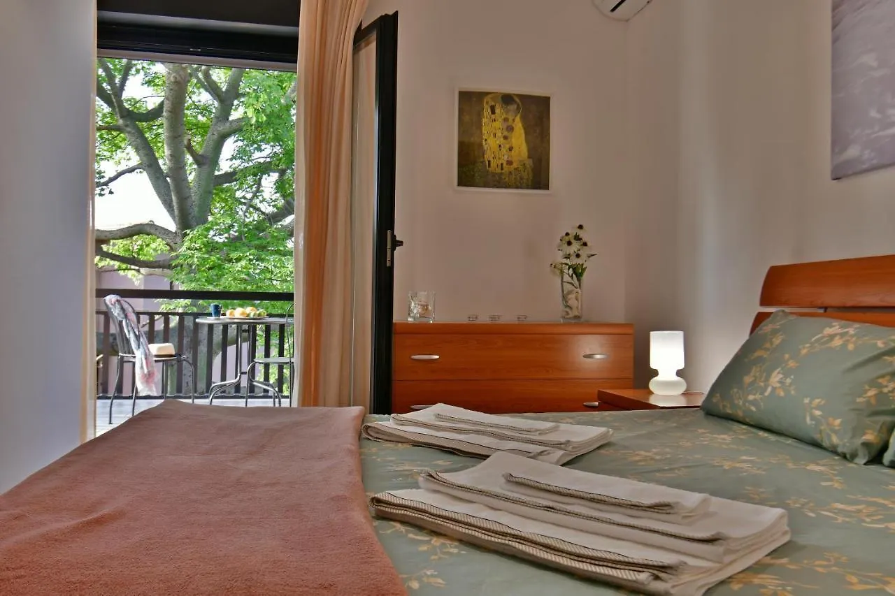 Amaranda B&B Catania 0*,  Italy